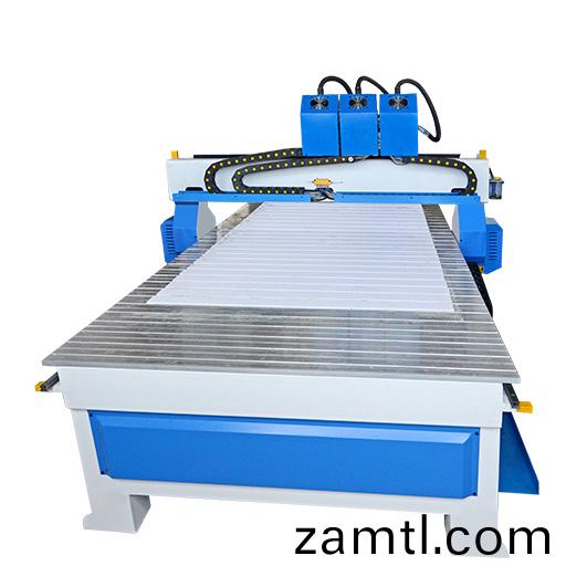 1325獨立(li)三頭(tou)數(shu)控鵰刻機