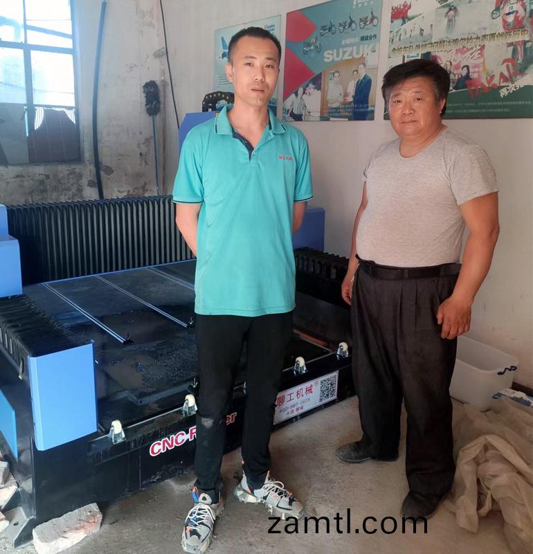 廣(guang)西(xi)1325夀材石(shi)材(cai)鵰(diao)刻(ke)機