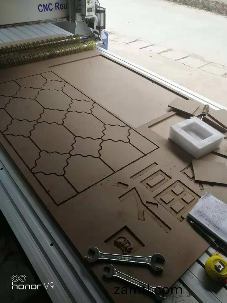 多(duo)工序(xu)數控鵰刻機樣(yang)品(pin)展(zhan)示(shi)(圖2)